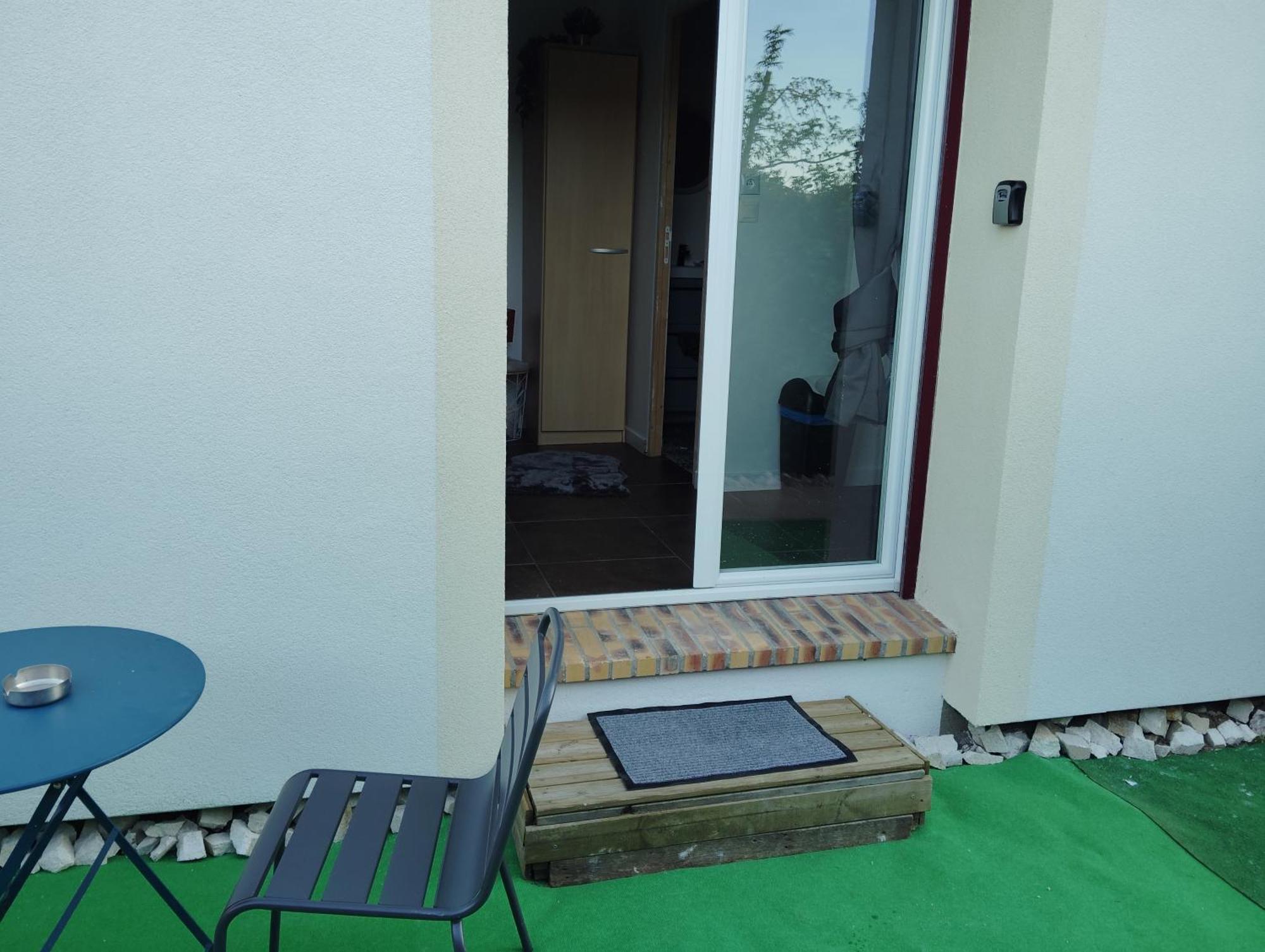 Studio Cosy Sans Vis-A-Vis Vernon  Luaran gambar
